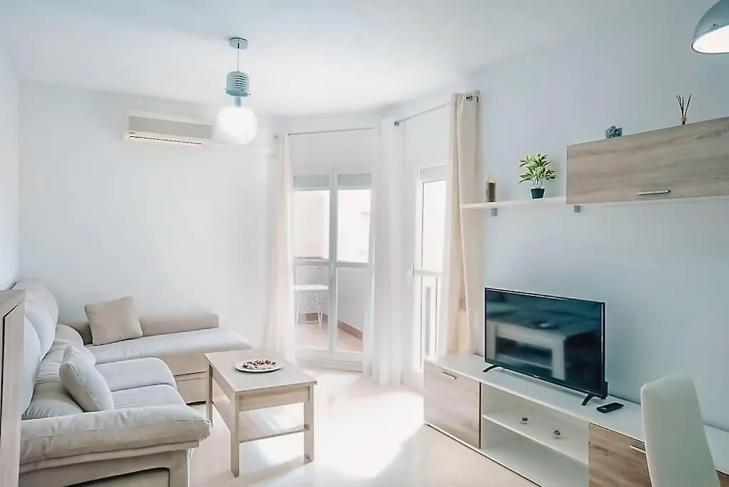 Amplio Ideal Para Familias Con Piscina Y Padel Fuengirola